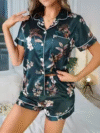 Queenable Elegant Floral Printed Loungewear Set, Featuring a Short-Sleeve Button-Up Top And Stretchy Shorts, Designed for Women'S Sleepwear.
